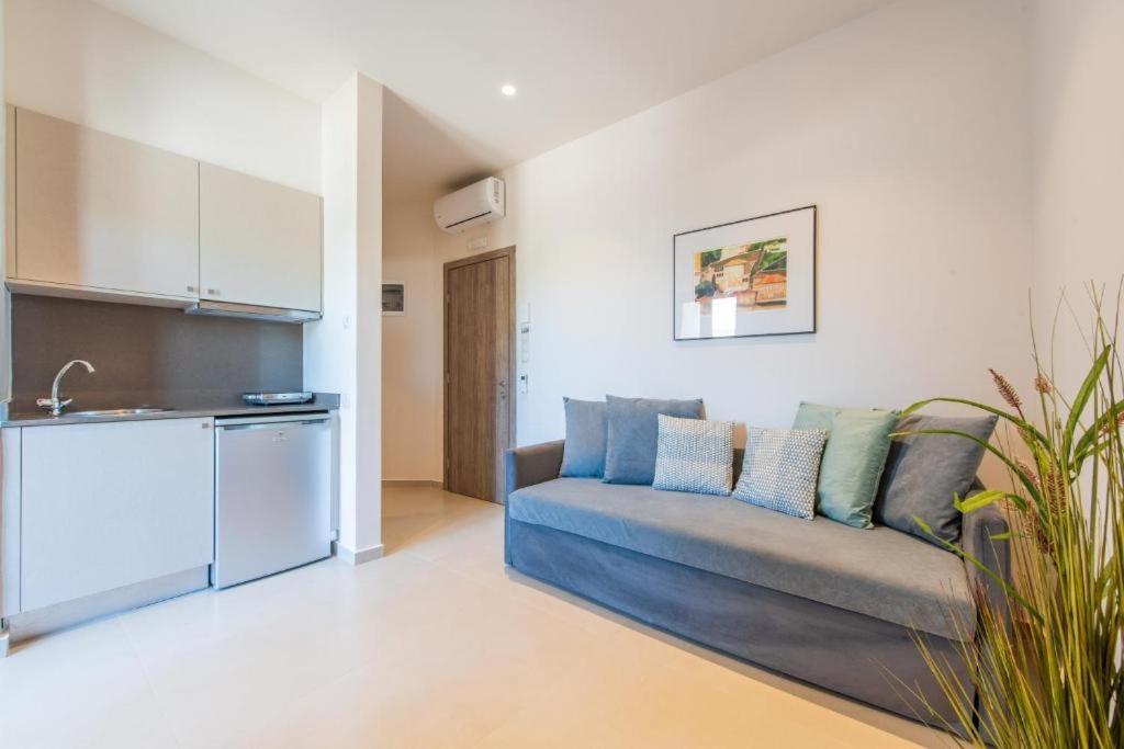Dimitra Hotel & Apartments By Omilos Hotels Kokkini Hani Buitenkant foto